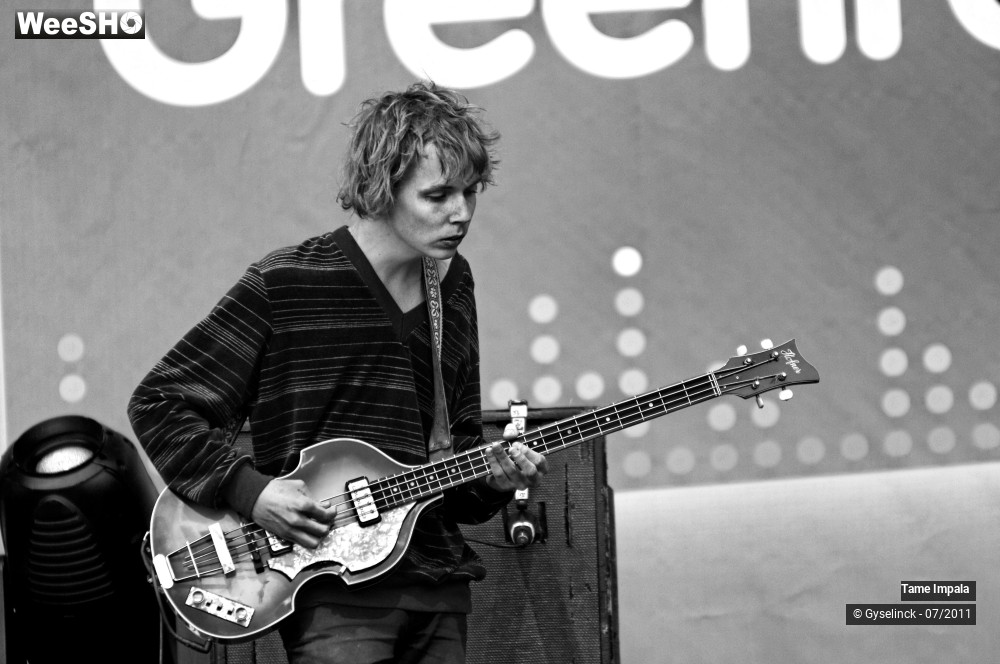 17/17 photos du spectacle Tame Impala
