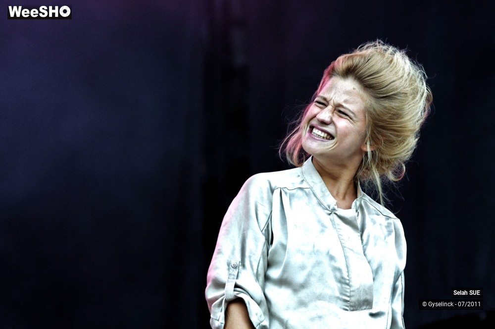 5/44 photos du spectacle Selah SUE