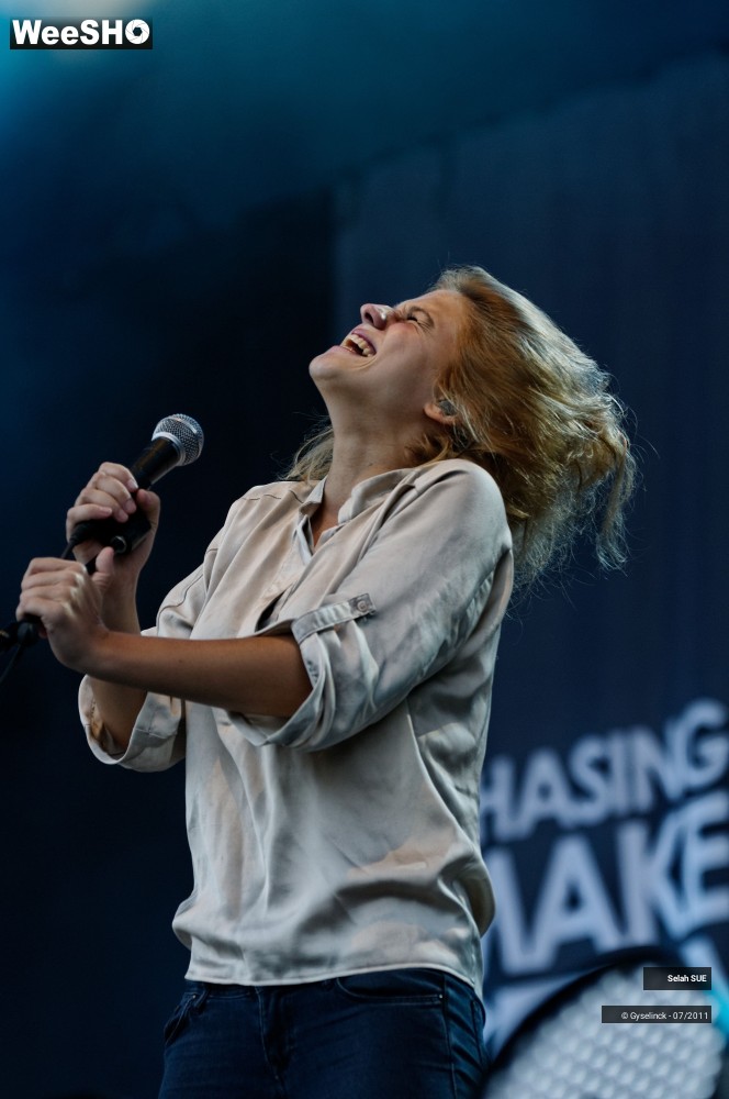 7/44 photos du spectacle Selah SUE