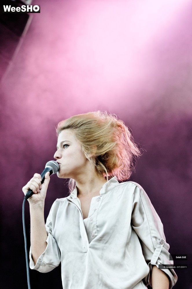 11/44 photos du spectacle Selah SUE