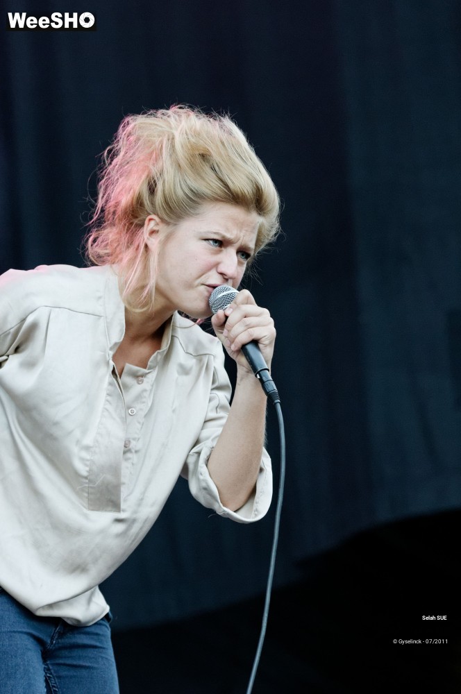 22/44 photos du spectacle Selah SUE