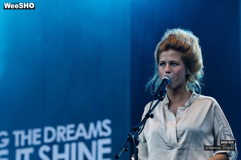 28/44 photos du spectacle Selah SUE