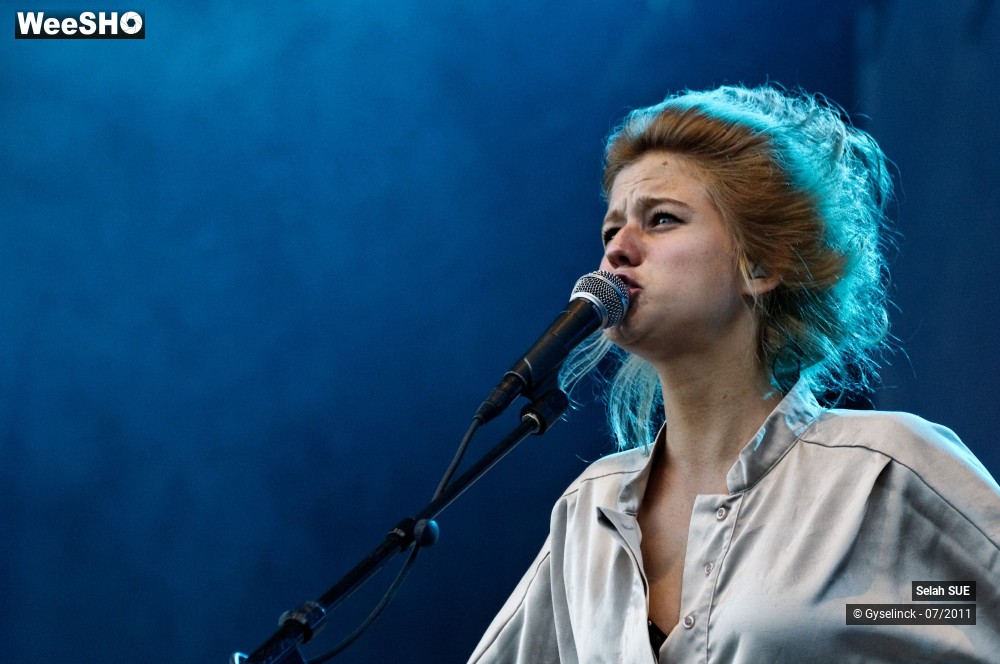 29/44 photos du spectacle Selah SUE