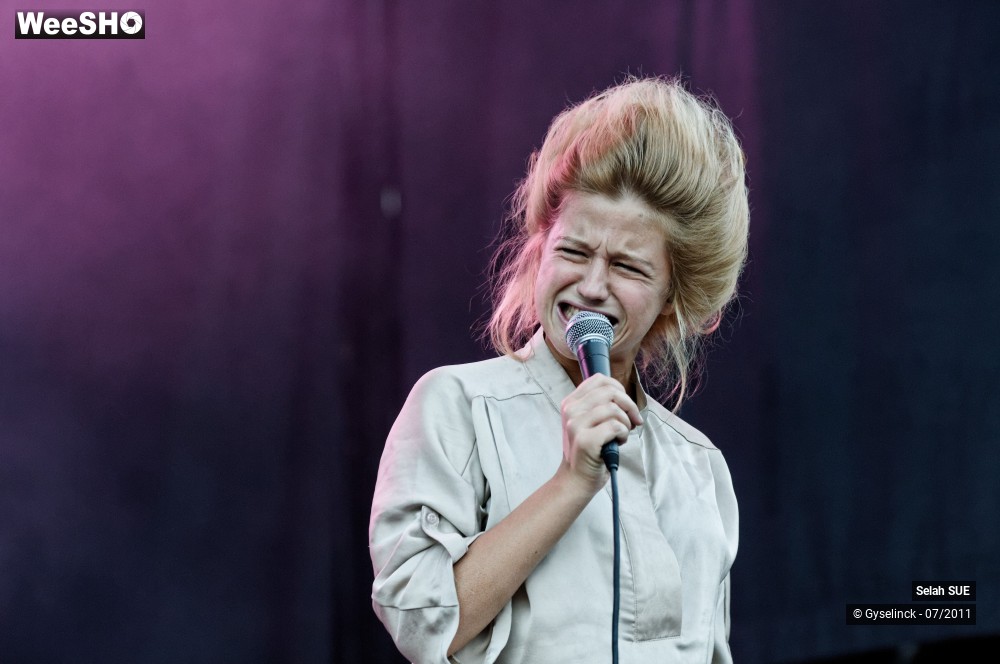 32/44 photos du spectacle Selah SUE