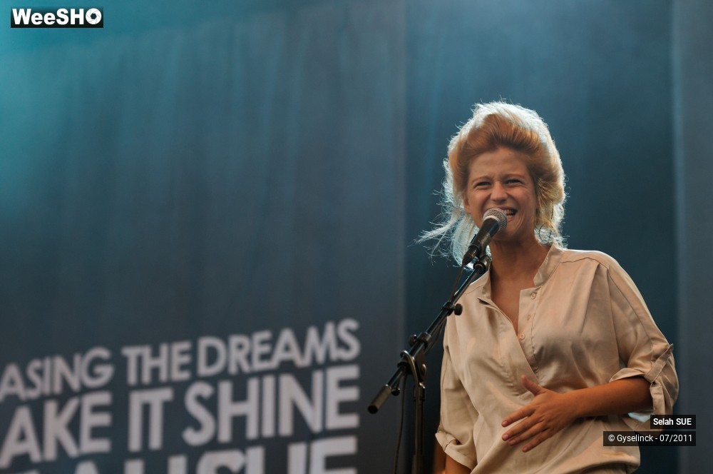 33/44 photos du spectacle Selah SUE