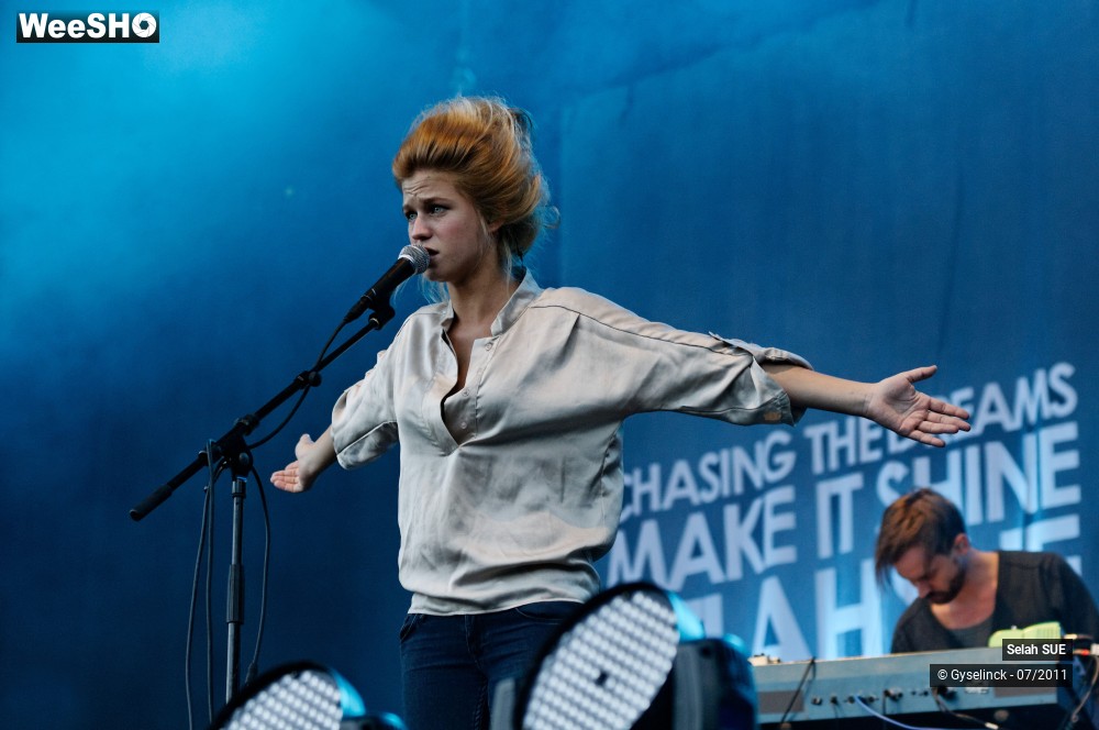 39/44 photos du spectacle Selah SUE
