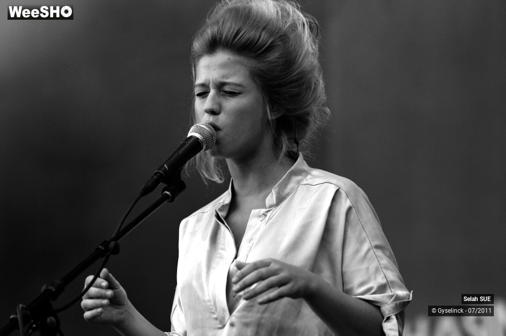 44/44 photos du spectacle Selah SUE