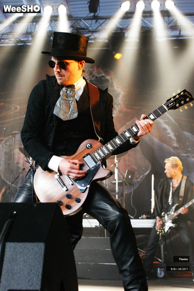 9/37 photos du spectacle Therion