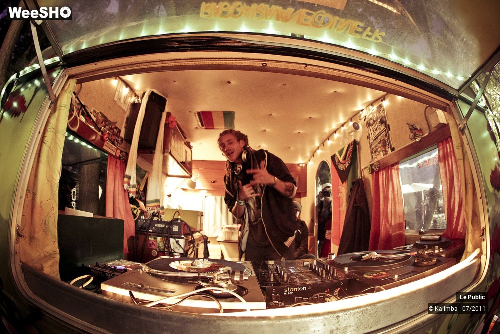 35/47 photos du spectacle Dour Ambiance Jour 1