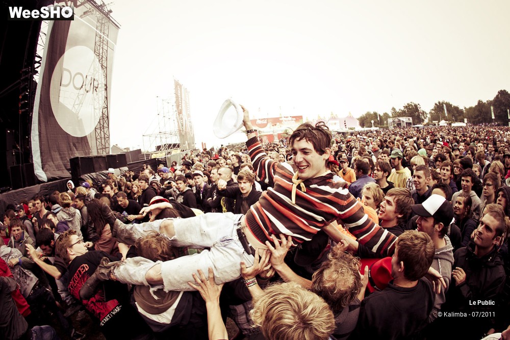 45/47 photos du spectacle Dour Ambiance Jour 1