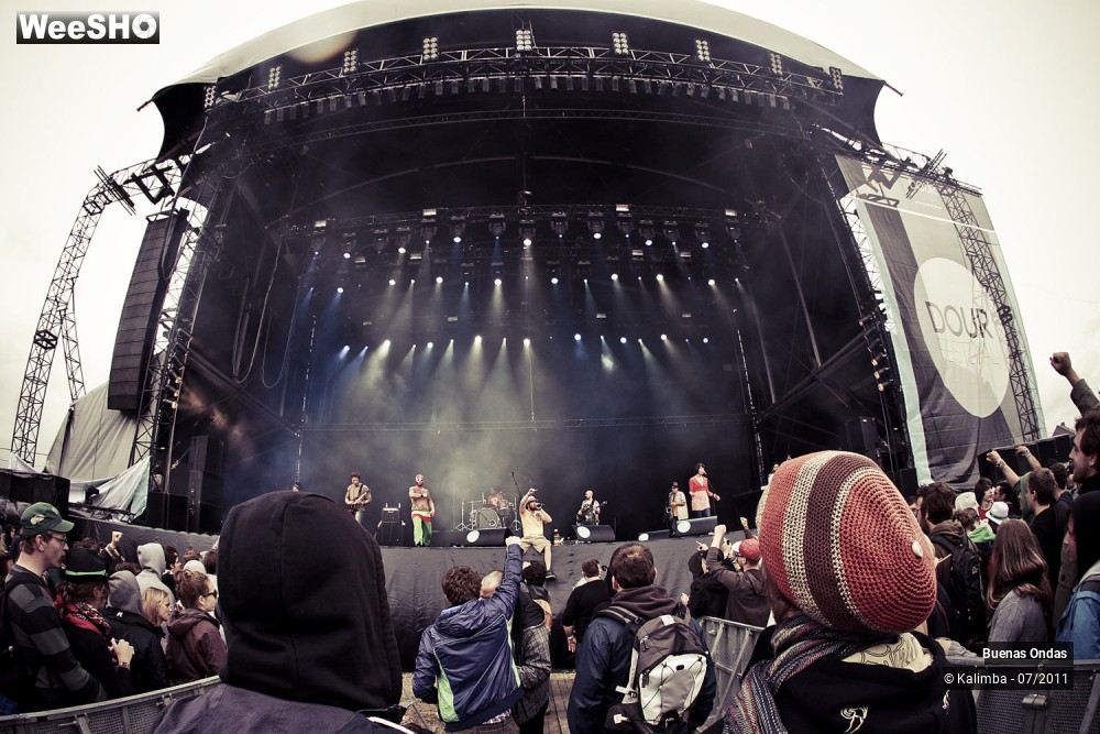 17/19 photos du spectacle Buenas Ondas