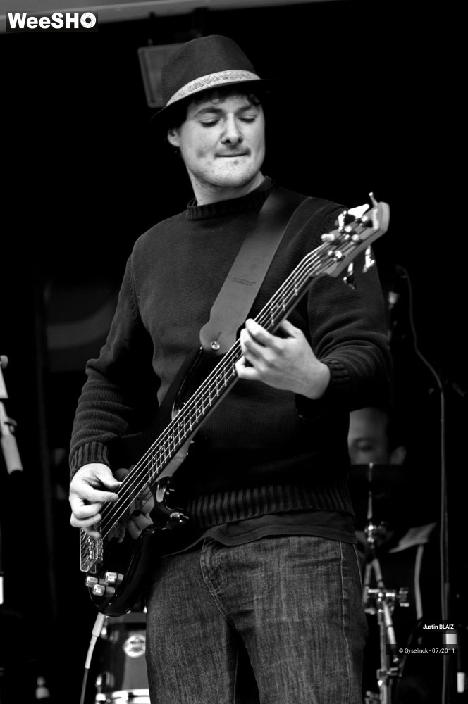 11/44 photos du spectacle Justin BLAIZ