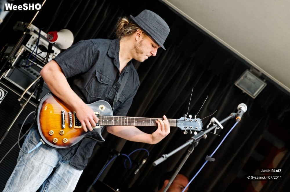 29/44 photos du spectacle Justin BLAIZ