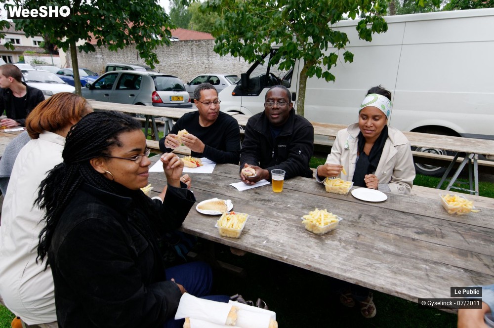 12/21 photos du spectacle Festival des Illuminés Ambiance