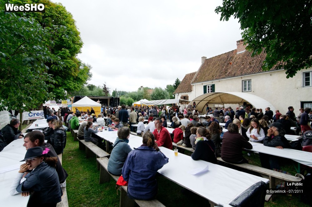 21/21 photos du spectacle Festival des Illuminés Ambiance