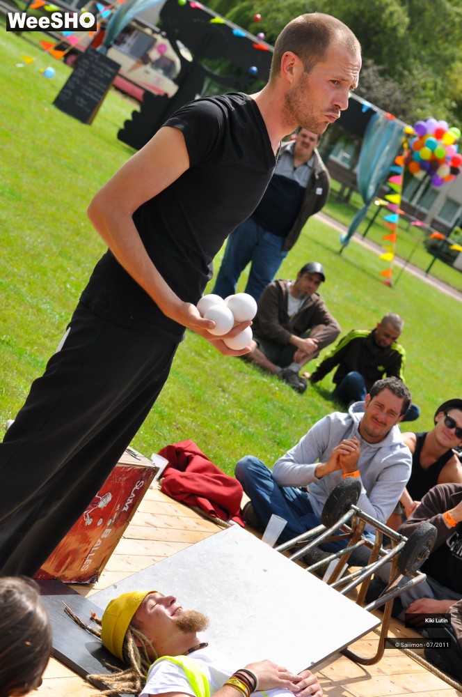 16/36 photos du spectacle Slam et des balles 