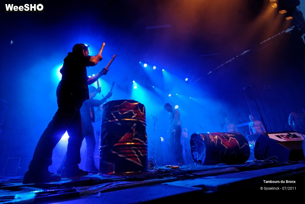 6/45 photos du spectacle Les Tambours du Bronx