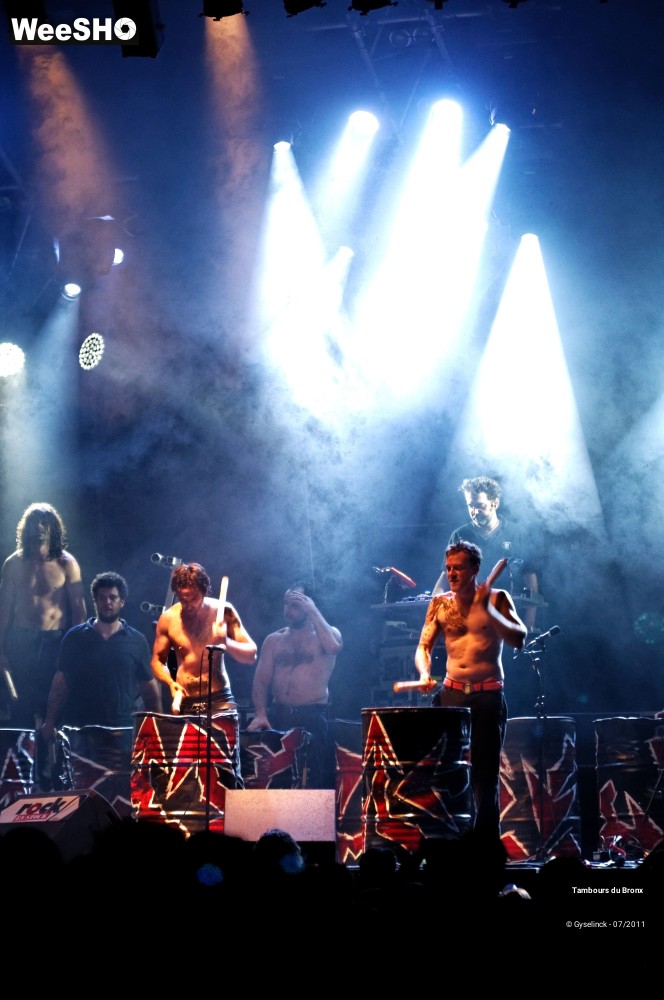 14/45 photos du spectacle Les Tambours du Bronx