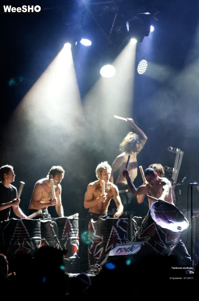 24/45 photos du spectacle Les Tambours du Bronx