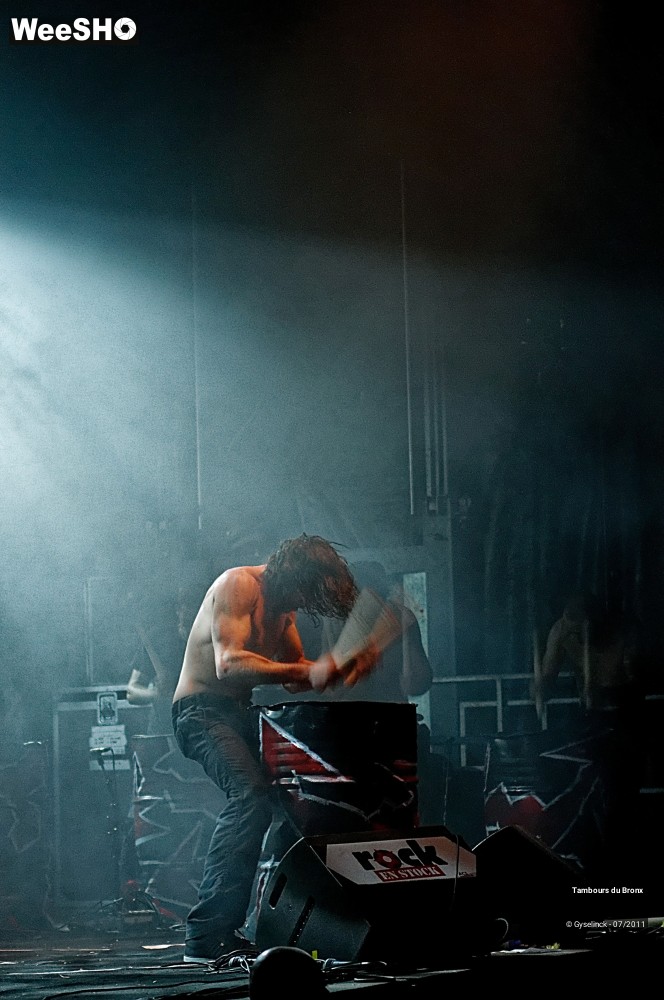 28/45 photos du spectacle Les Tambours du Bronx