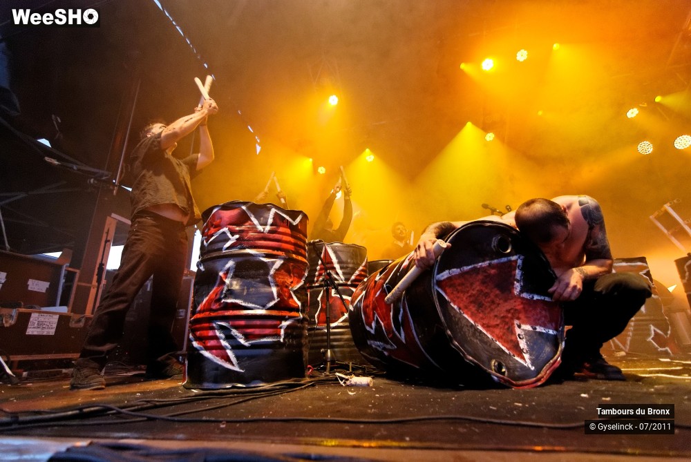 31/45 photos du spectacle Les Tambours du Bronx
