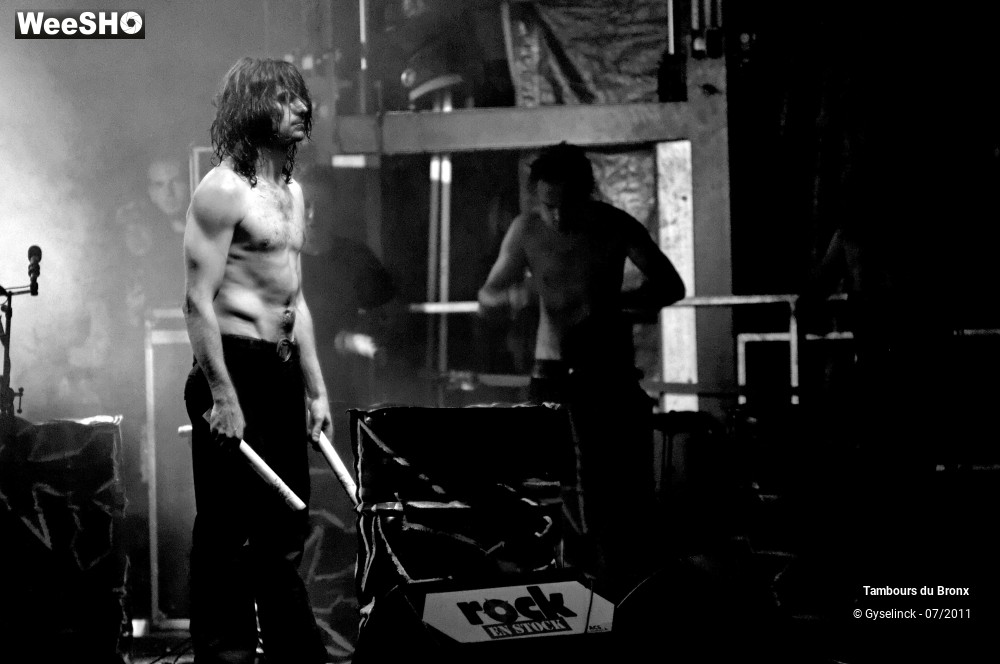 34/45 photos du spectacle Les Tambours du Bronx