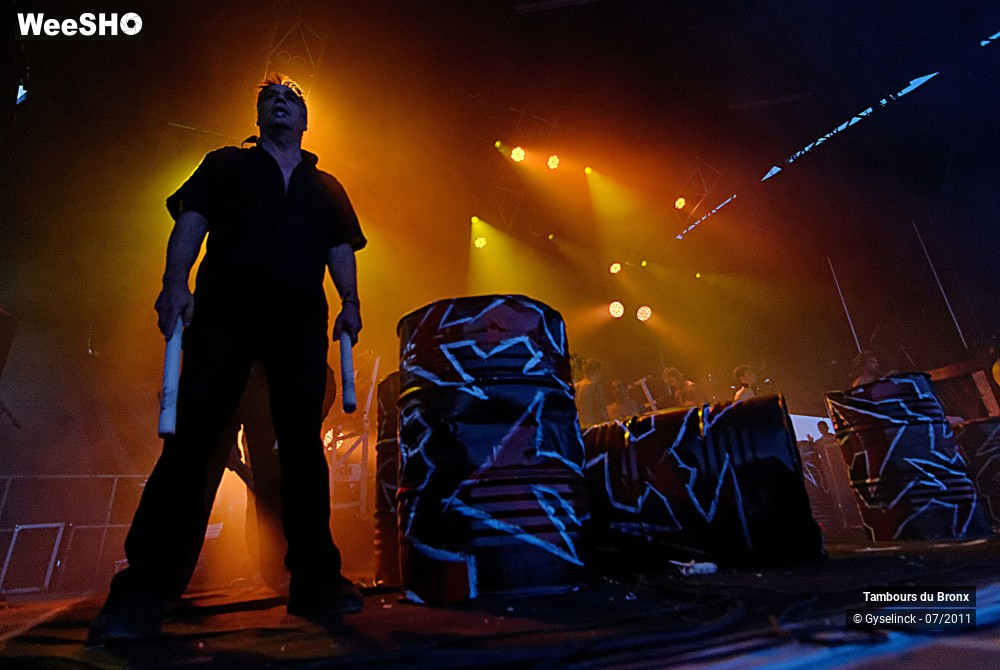 43/45 photos du spectacle Les Tambours du Bronx