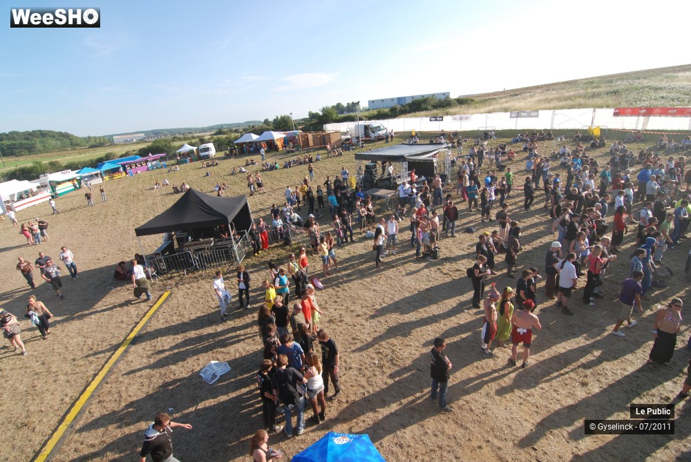 21/23 photos du spectacle Rock en Stock 2011 Ambiance