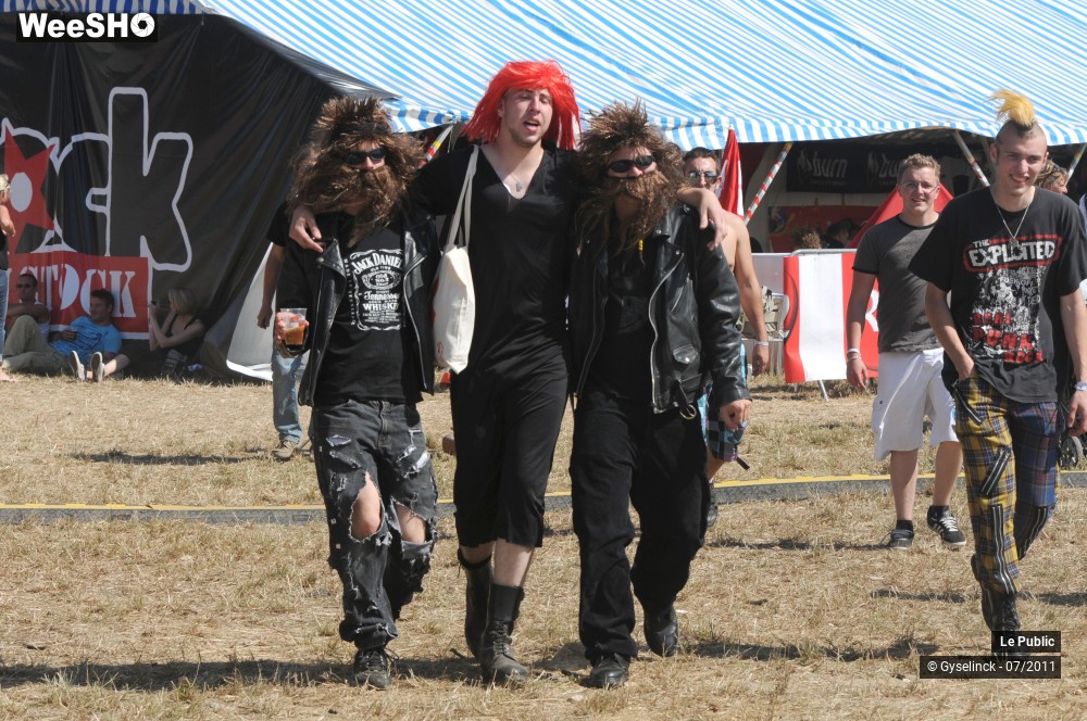 22/23 photos du spectacle Rock en Stock 2011 Ambiance