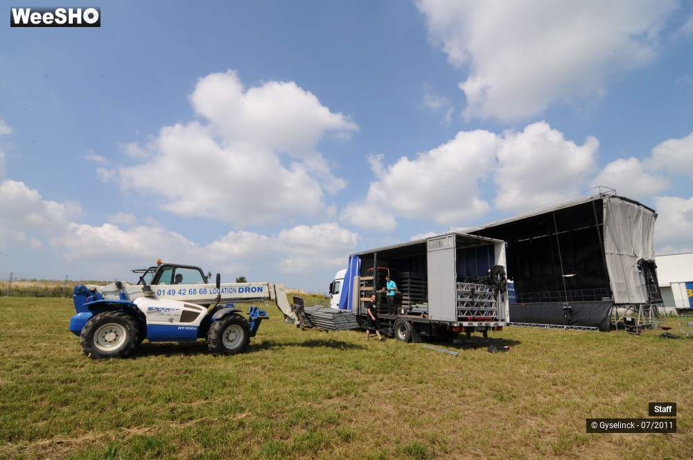 3/38 photos du spectacle Rock en Stock 2011 Installation
