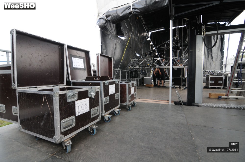 4/38 photos du spectacle Rock en Stock 2011 Installation