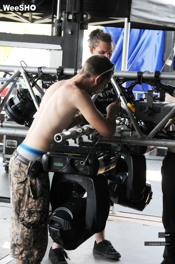 7/38 photos du spectacle Rock en Stock 2011 Installation