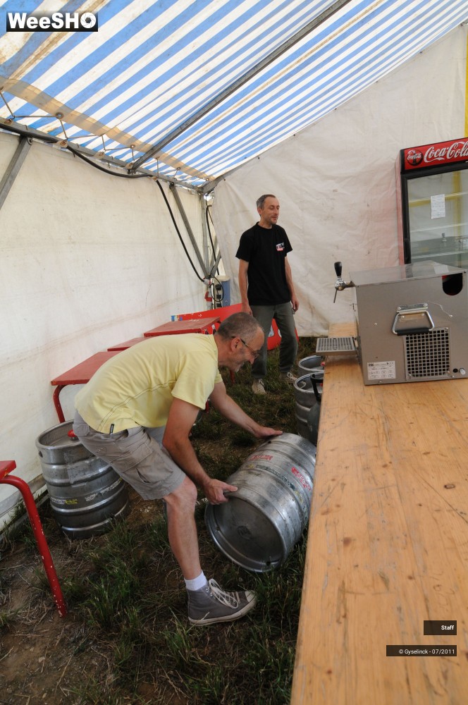 9/38 photos du spectacle Rock en Stock 2011 Installation