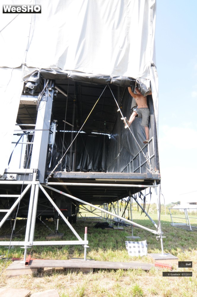 16/38 photos du spectacle Rock en Stock 2011 Installation