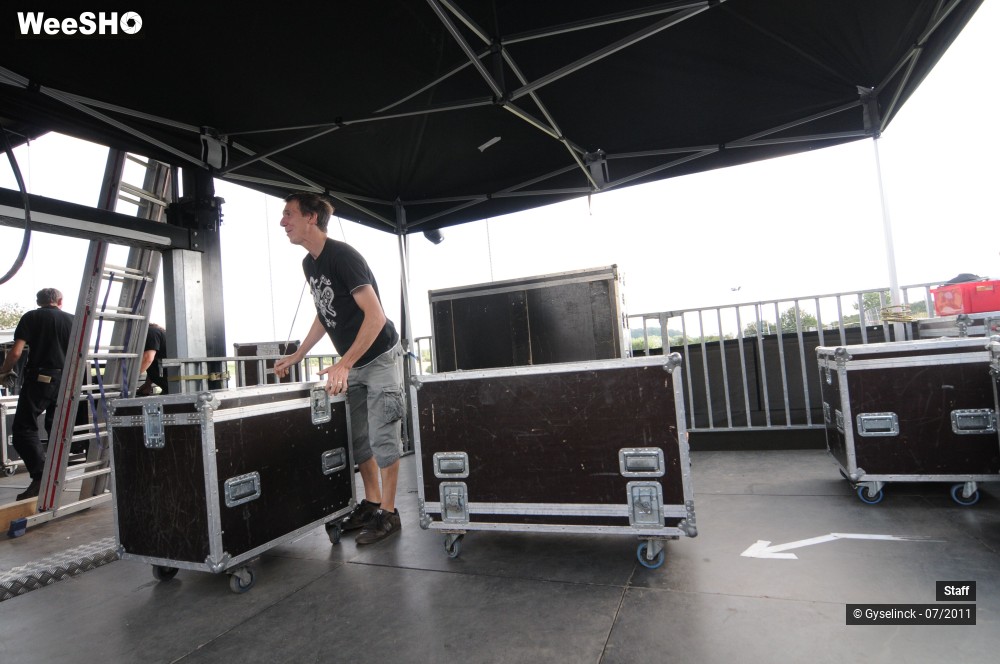 23/38 photos du spectacle Rock en Stock 2011 Installation