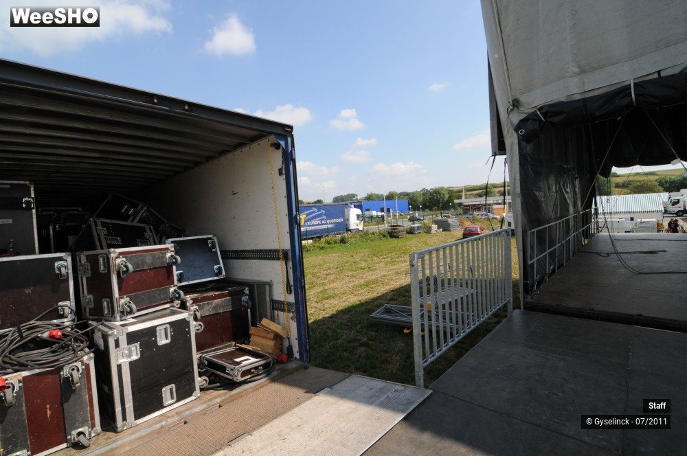27/38 photos du spectacle Rock en Stock 2011 Installation