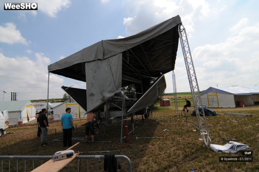 35/38 photos du spectacle Rock en Stock 2011 Installation