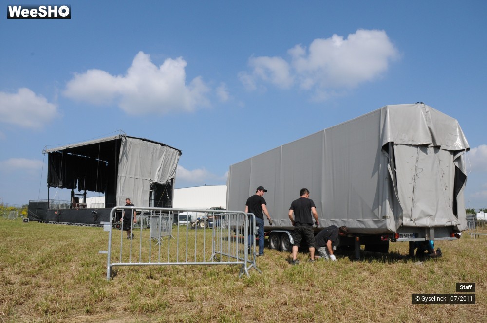 38/38 photos du spectacle Rock en Stock 2011 Installation