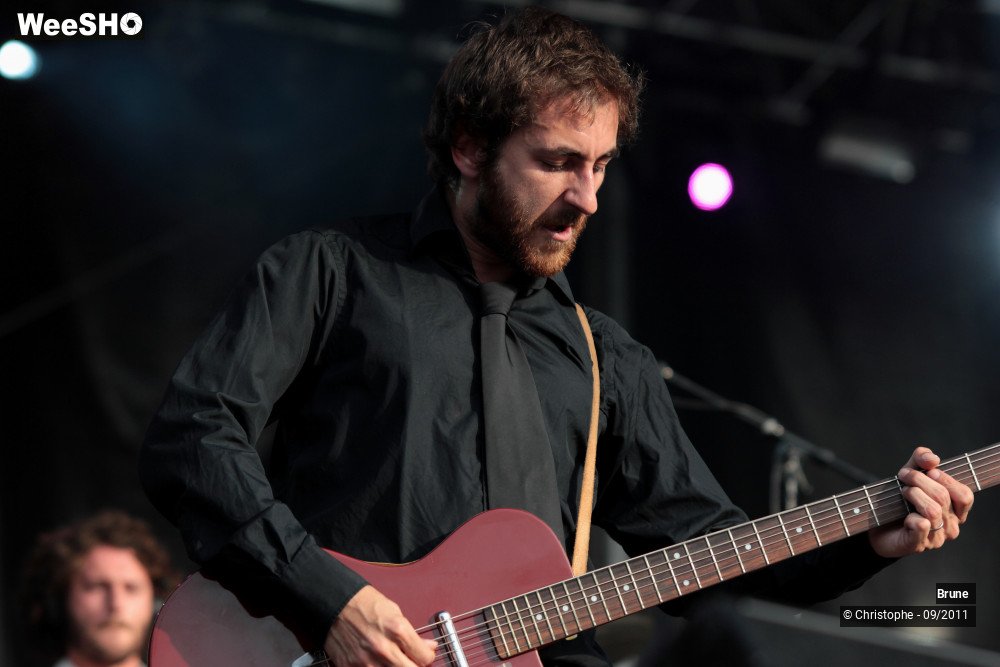 14/33 photos du spectacle Brune