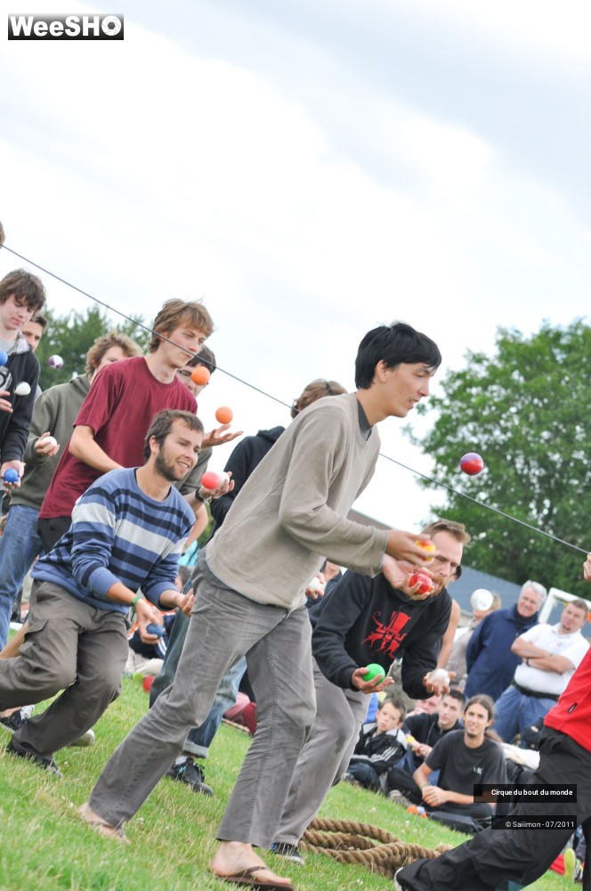 4/38 photos du spectacle Les jeux de la jongle