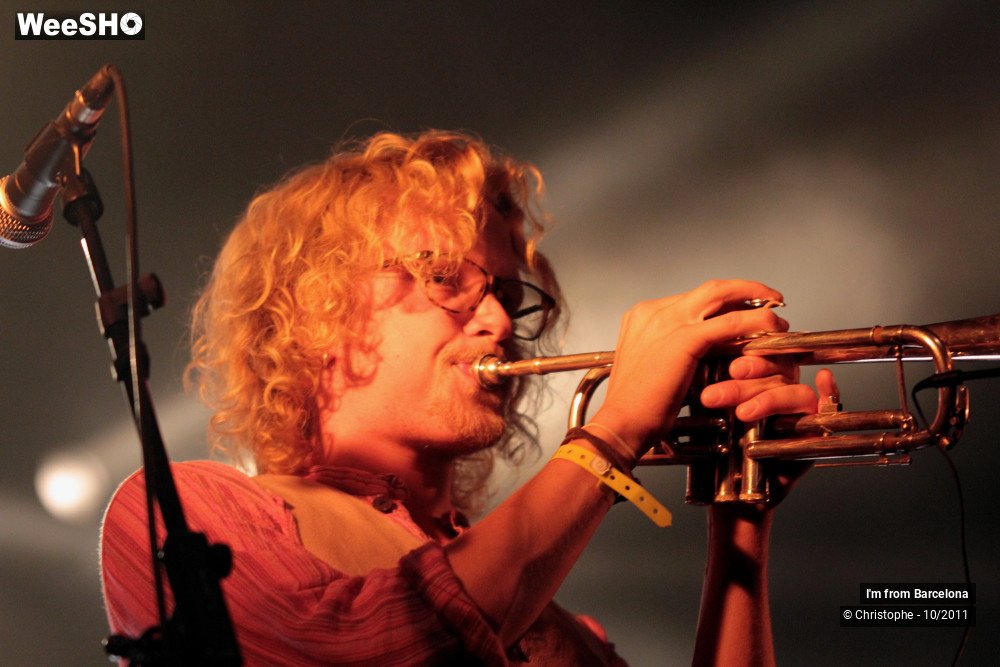 9/49 photos du spectacle I'm from Barcelona Gouter/Concert