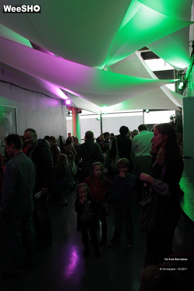 39/49 photos du spectacle I'm from Barcelona Gouter/Concert