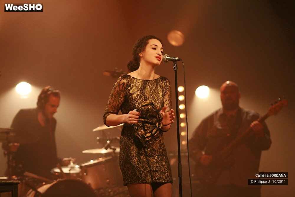 6/20 photos du spectacle Camélia Jordana