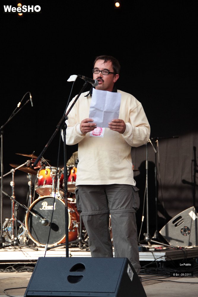 14/31 photos du spectacle La rue est vers Cambrai Ambiance