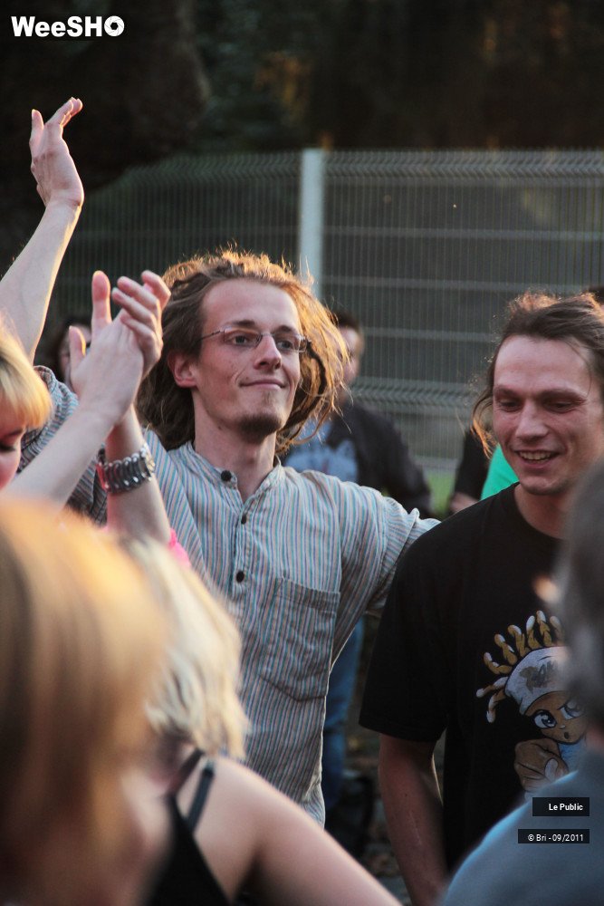 17/31 photos du spectacle La rue est vers Cambrai Ambiance