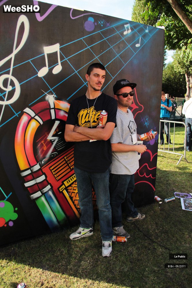 20/31 photos du spectacle La rue est vers Cambrai Ambiance