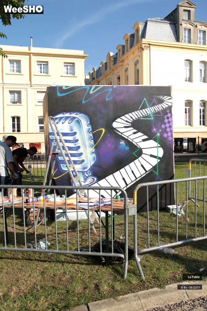 28/31 photos du spectacle La rue est vers Cambrai Ambiance