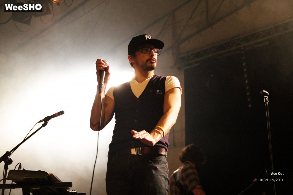 12/45 photos du spectacle Ace Out