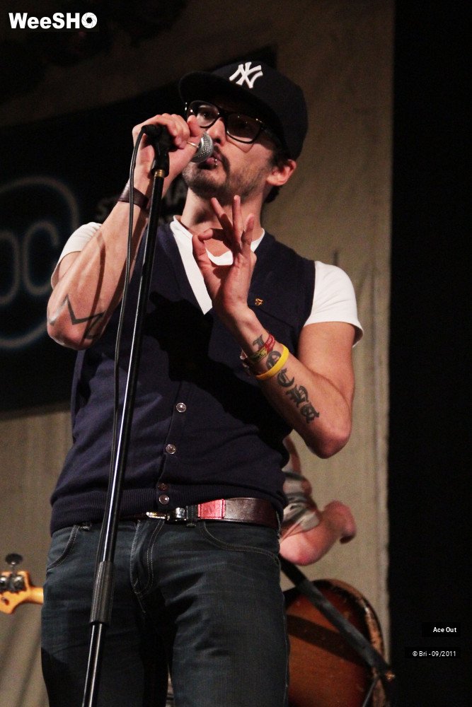 23/45 photos du spectacle Ace Out