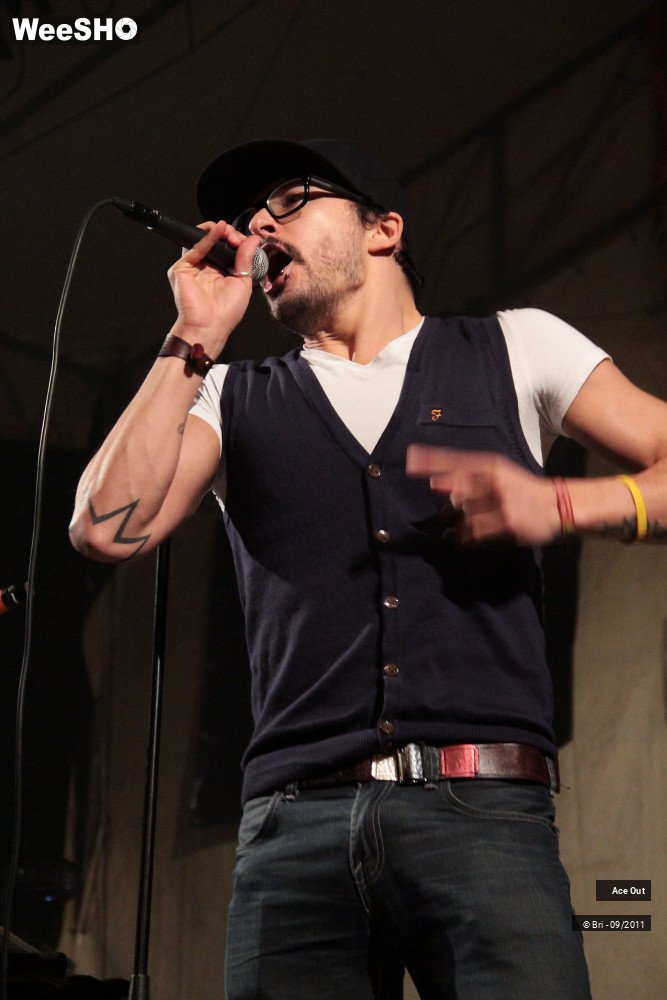 32/45 photos du spectacle Ace Out